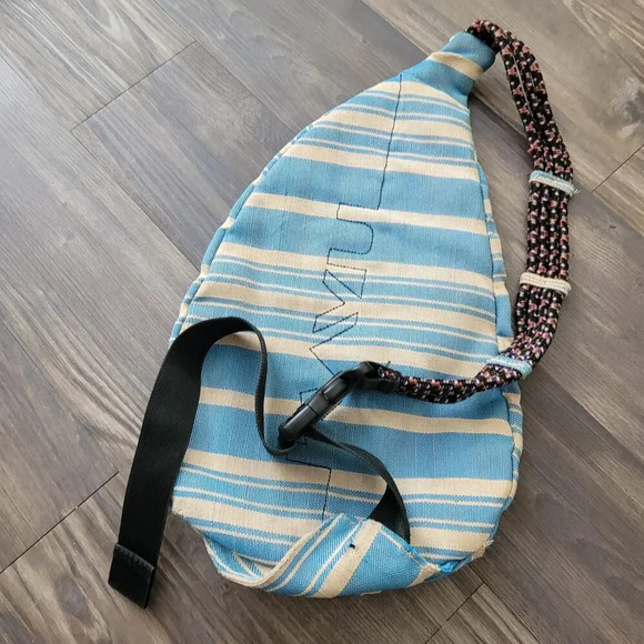 Kavu Women Interwoven Rope Bag Sling Pack Prism Stripe Blue White Zip Pocket - Picture 7 of 9